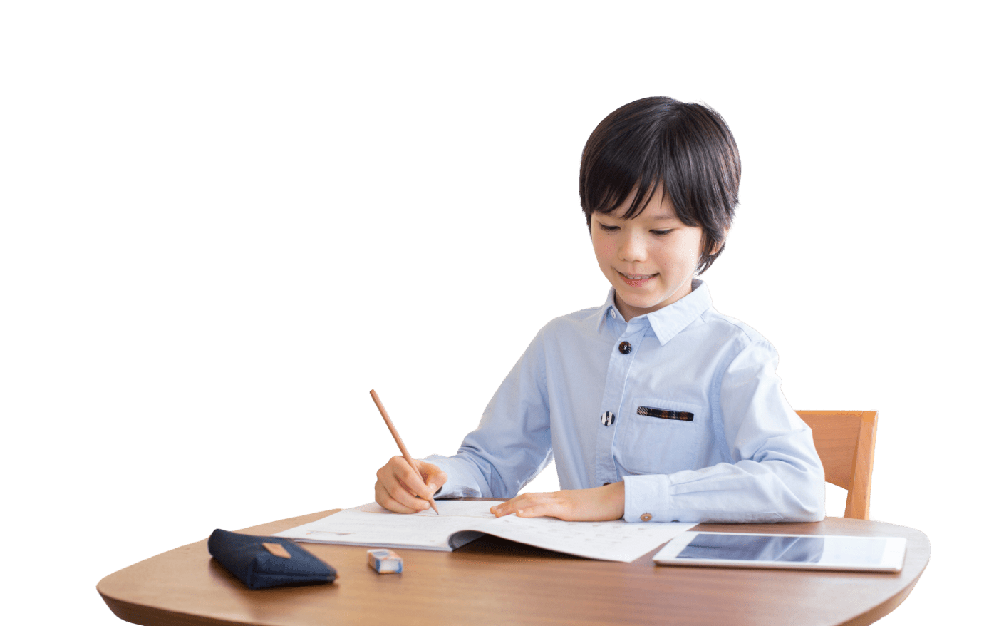 自宅学習をしている学生の画像
