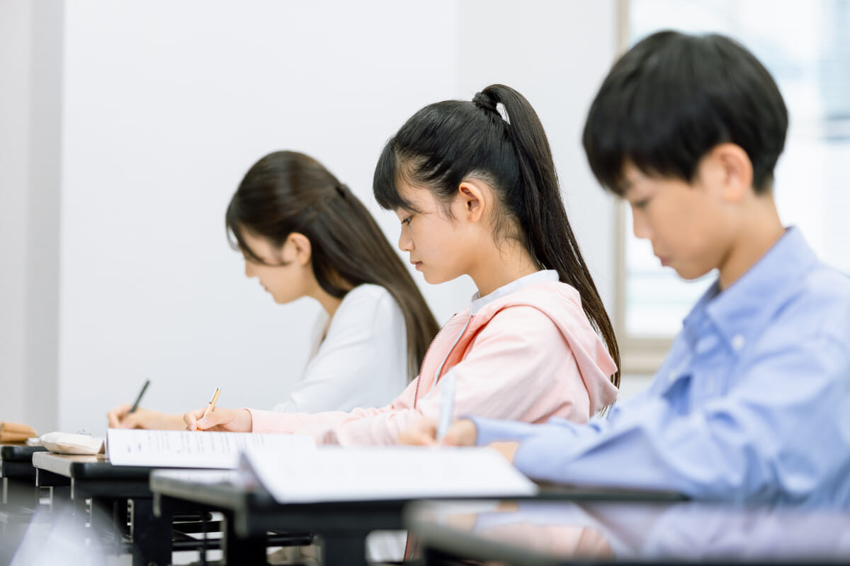 中高一貫中学生対象 夏期講習 ｜Z会の教室(関西圏)大学受験