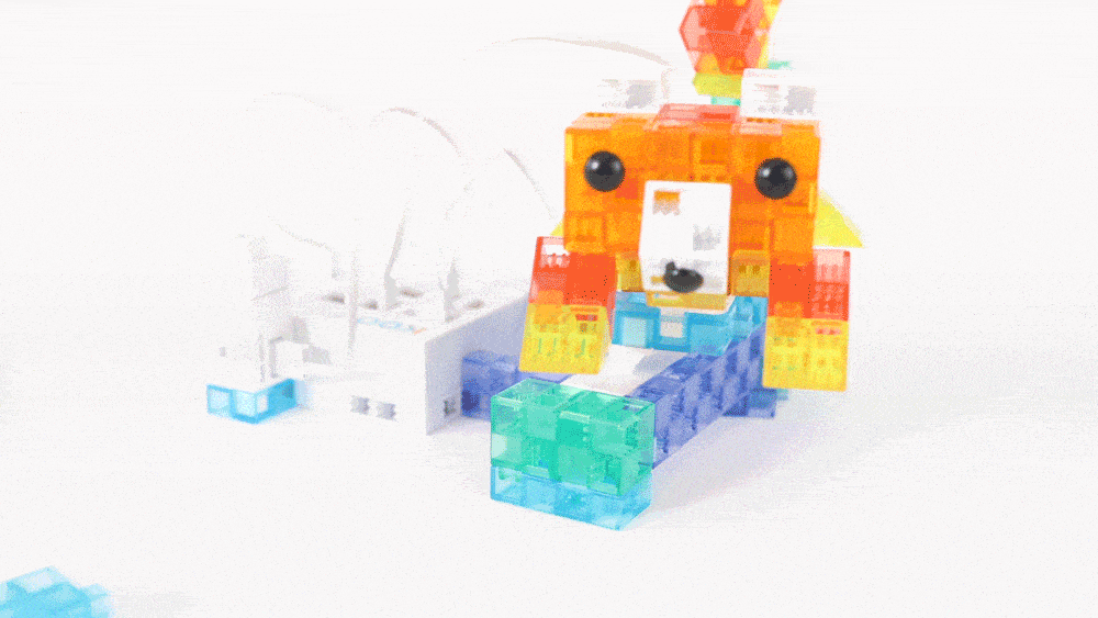 レッサーパンダが動く様子のgif